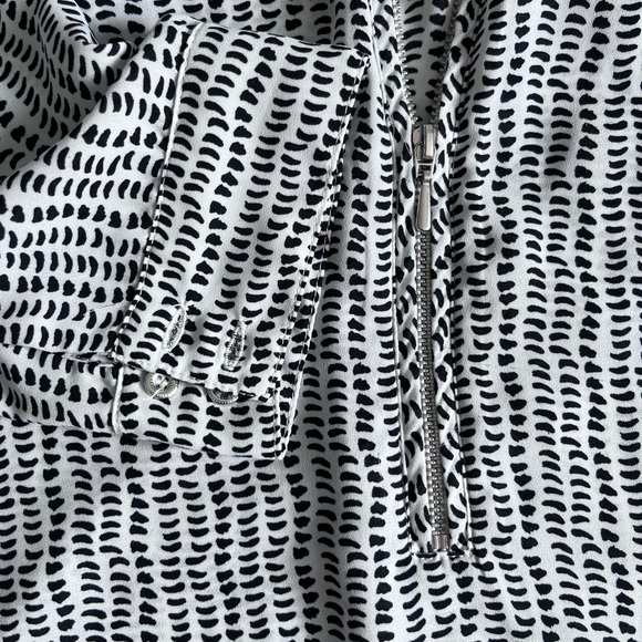 Dynamite blouse - Picture 3 of 3